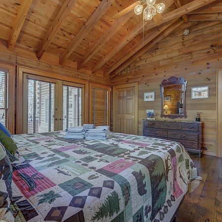 Blue Ridge Bliss- Spacious Cabin, Pets, Hot Tub! Luaran gambar