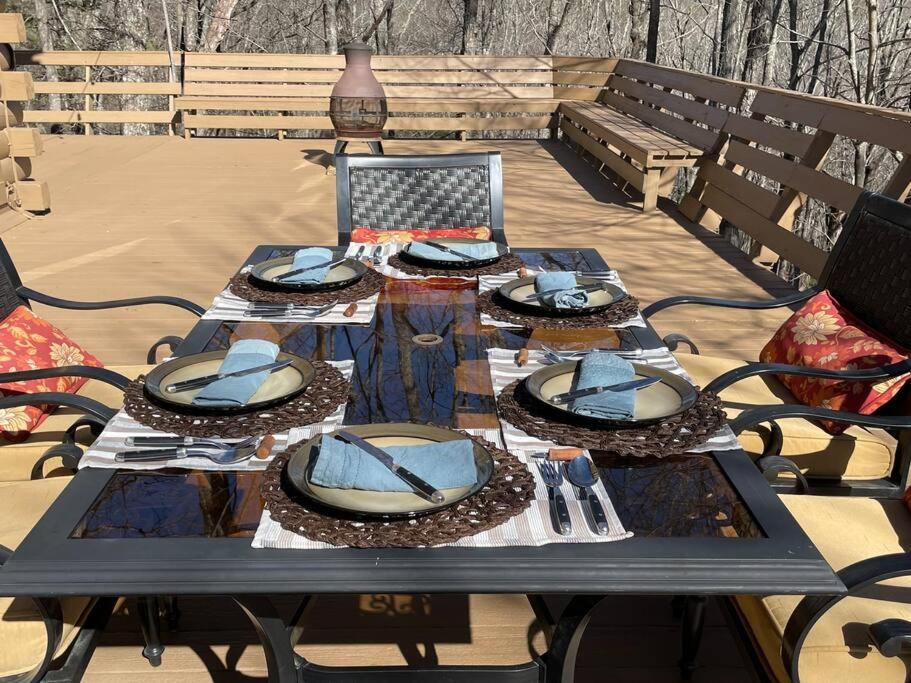 Blue Ridge Bliss- Spacious Cabin, Pets, Hot Tub! Luaran gambar
