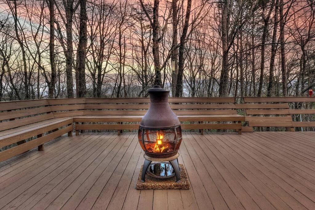 Blue Ridge Bliss- Spacious Cabin, Pets, Hot Tub! Luaran gambar