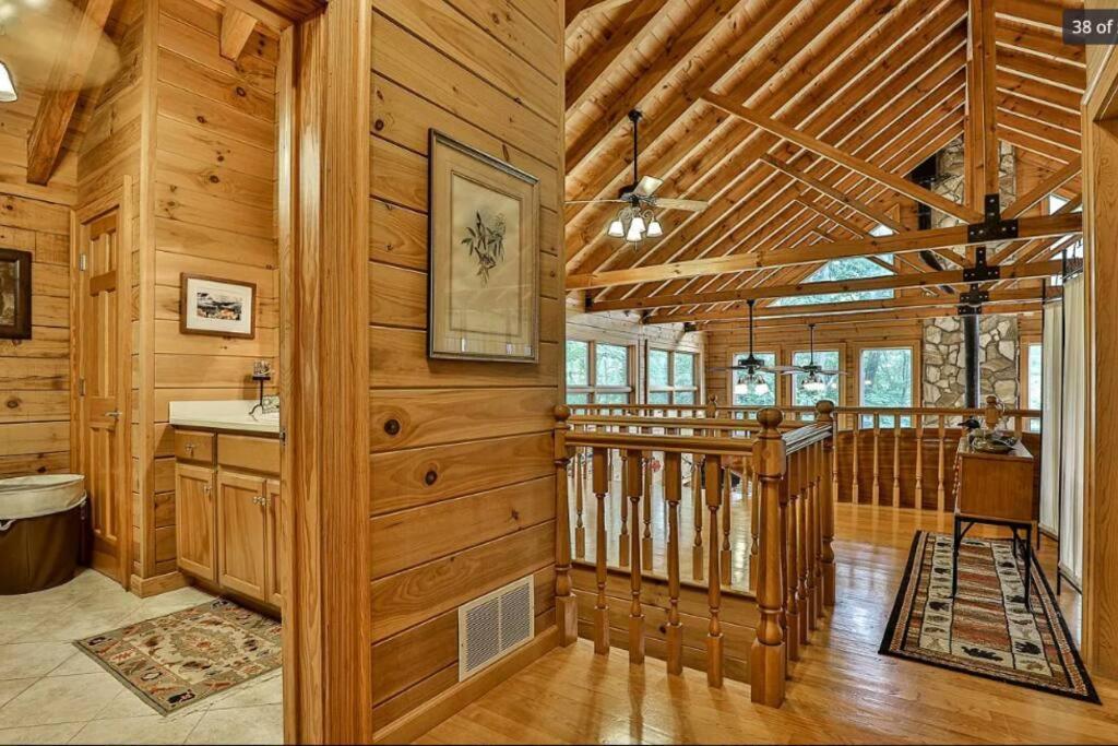 Blue Ridge Bliss- Spacious Cabin, Pets, Hot Tub! Luaran gambar