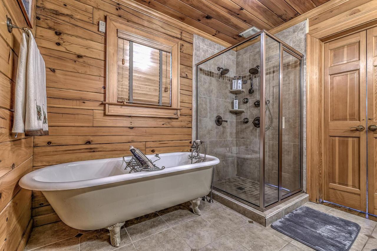 Blue Ridge Bliss- Spacious Cabin, Pets, Hot Tub! Luaran gambar